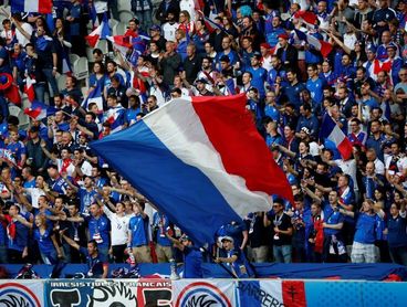 Uno de cada cuatro franceses utiliza insultos homófobos cuando ve el fútbol Uno de cada cuatro franceses utiliza insultos homófobos cuando ve el fútbol