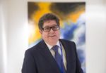 El director médico de la AMA visita la AEPSAD