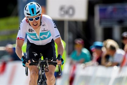 Geraint Thomas vencedor final, la última etapa para Adam Yates Geraint Thomas vencedor final, la última etapa para Adam Yates