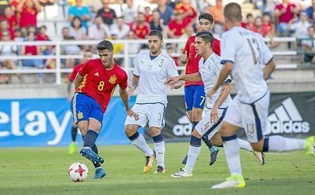 Betis, Athletic y Real Sociedad están tras los pasos de Mikel Merino. Betis, Athletic y Real Sociedad están tras los pasos de Mikel Merino.