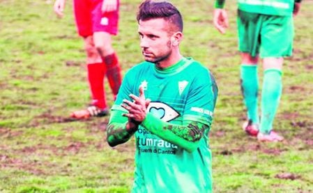 Roberto ha brillado esta temporada en su paso por el fútbol extremeño. Roberto ha brillado esta temporada en su paso por el fútbol extremeño.