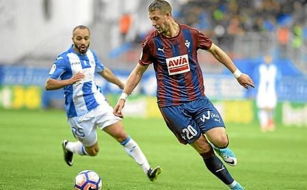 Lejeune, durante su etapa con el Eibar. Lejeune, durante su etapa con el Eibar.