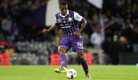 Diop se pone de parte del Sevilla para su fichaje Diop se pone de parte del Sevilla para su fichaje