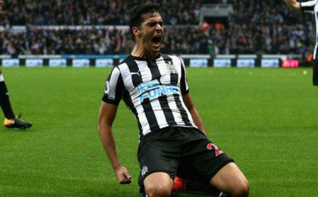 Mikel Merino celebrar un gol con el Newcastle. Mikel Merino celebrar un gol con el Newcastle.
