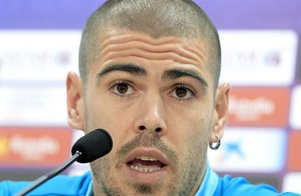 Víctor Valdés iniciará su carrera como entrenador en el juvenil del Moratalaz Víctor Valdés iniciará su carrera como entrenador en el juvenil del Moratalaz