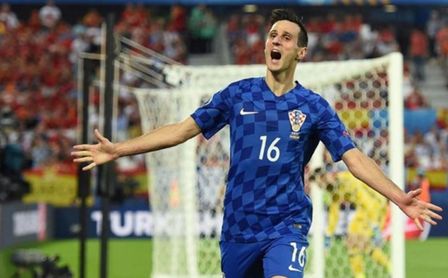 Kalinic celebra un gol con la camiseta de la Selección Croata. Kalinic celebra un gol con la camiseta de la Selección Croata.