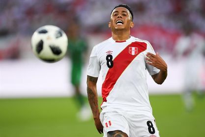 Perú se solidariza con Cueva al ser insultado por su penalti fallado en el Mundial Perú se solidariza con Cueva al ser insultado por su penalti fallado en el Mundial