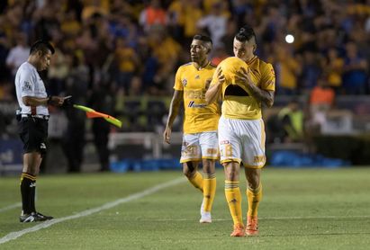 El argentino Zelarayán y el francés Gignac dan a Tigres triunfo de 2-0 sobre León El argentino Zelarayán y el francés Gignac dan a Tigres triunfo de 2-0 sobre León