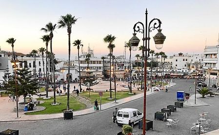 Imagen de la Plaza 9 de Abril, que sirve de entrada a la medina de Tánger. Imagen de la Plaza 9 de Abril, que sirve de entrada a la medina de Tánger.