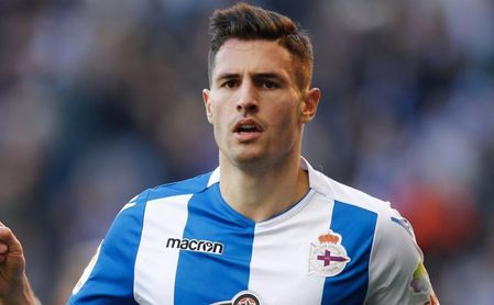 El Newcastle echará el resto por hacerse con el fichaje de Fabian Schar, quien es pretendido por el Sevilla. El Newcastle echará el resto por hacerse con el fichaje de Fabian Schar, quien es pretendido por el Sevilla.