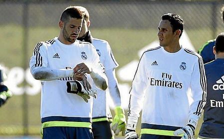 Kiko Casilla ve en el Sevilla la oportunidad de seguir en un grande Kiko Casilla ve en el Sevilla la oportunidad de seguir en un grande