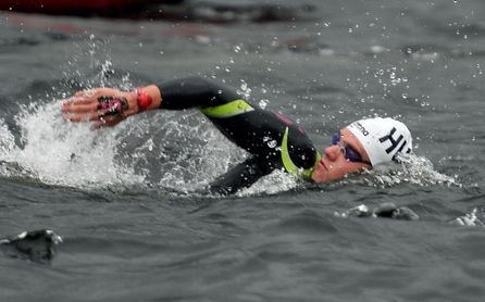 El húngaro Rasovszky gana los 25 km por un segundo tras nadar casi 5 horas El húngaro Rasovszky gana los 25 km por un segundo tras nadar casi 5 horas