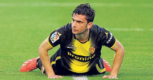 A sus 30 años, ha firmado trece goles esta campaña que no han evitado el descenso del Zaragoza. A sus 30 años, ha firmado trece goles esta campaña que no han evitado el descenso del Zaragoza.