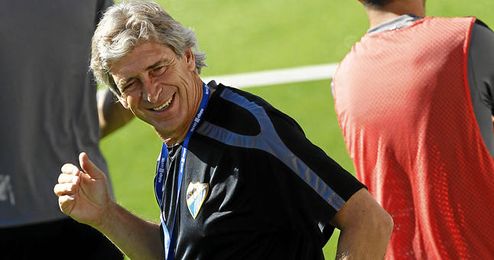Manuel Pellegrini será el entrenador del Manchester City las próximas tres temporadas. Manuel Pellegrini será el entrenador del Manchester City las próximas tres temporadas.