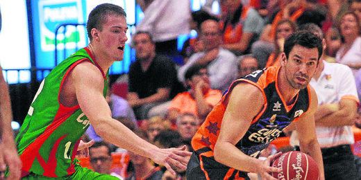 Los pupilos de Aíto se mostraron muy por debajo del juego desplegado por el Valencia Basket. Los pupilos de Aíto se mostraron muy por debajo del juego desplegado por el Valencia Basket.