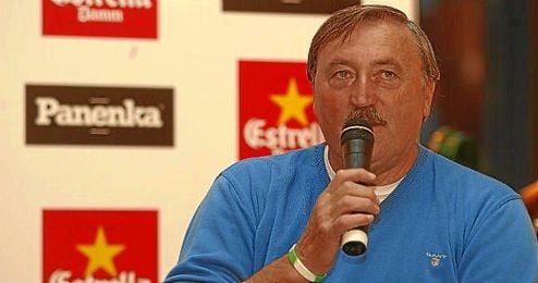 El exfutbolista checo Antonin Panenka durante un coloquio. El exfutbolista checo Antonin Panenka durante un coloquio.