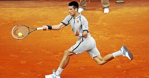 Djokovic durante la Mutua Madrid Open de 2013. Djokovic durante la Mutua Madrid Open de 2013.
