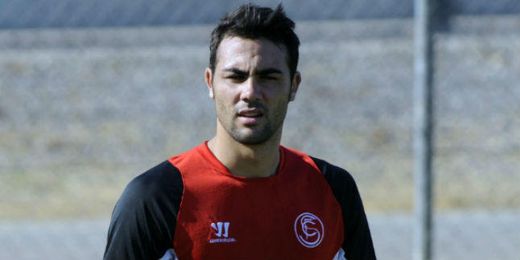Iborra en un entrenamiento del Sevilla. Iborra en un entrenamiento del Sevilla.