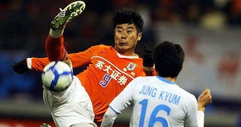 Imagen de un partido del equipo chino del Shandong Luneng. Imagen de un partido del equipo chino del Shandong Luneng.