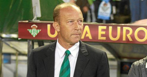 Calderón lamentó la eliminación de los suyos. Calderón lamentó la eliminación de los suyos.