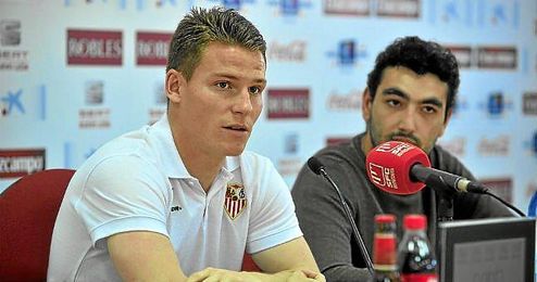 Kévin Gameiro, en una imagen de archivo durante una rueda de prensa. Kévin Gameiro, en una imagen de archivo durante una rueda de prensa.