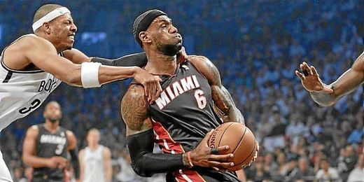 Los Heat, más cerca de la final de la Conferencia Este. Los Heat, más cerca de la final de la Conferencia Este.