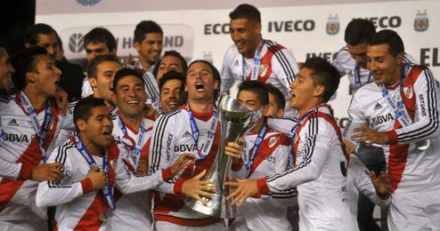 Los jugadores de River Plate celebran el título de liga. Los jugadores de River Plate celebran el título de liga.