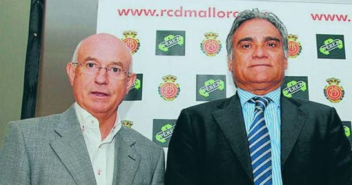 Serra Ferrer, junto a Biel Cerdá, presidente del Mallorca. Serra Ferrer, junto a Biel Cerdá, presidente del Mallorca.