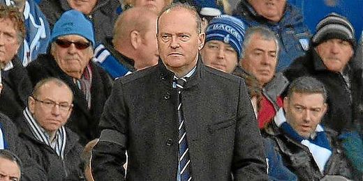 Pepe Mel dirigiendo un partido del WBA. Pepe Mel dirigiendo un partido del WBA.