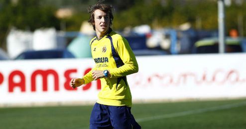 El jugador del Villarreal, Tomás Pina, durante un entrenamiento. El jugador del Villarreal, Tomás Pina, durante un entrenamiento.