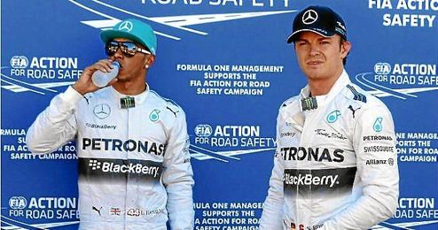 Hamilton y Rosberg apenas cruzaron la mirada tras acabar la calificación. Hamilton y Rosberg apenas cruzaron la mirada tras acabar la calificación.