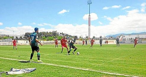Imagen del amistoso entre el Betis y el CD Ronda. Imagen del amistoso entre el Betis y el CD Ronda.