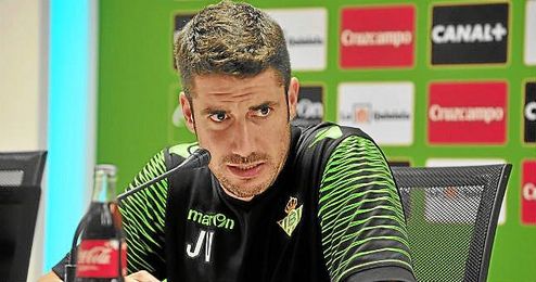Velázquez, en sala de prensa. Velázquez, en sala de prensa.