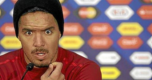 Vargas admitió que espera "tener algún minuto" con Perú. Vargas admitió que espera "tener algún minuto" con Perú.