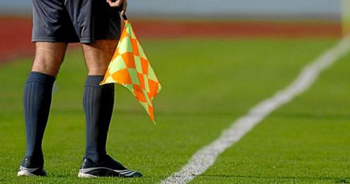 El asistente reconoció al jugador. El asistente reconoció al jugador.