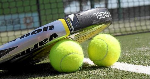 Fallece un jugador de pádel tras un partido. Fallece un jugador de pádel tras un partido.