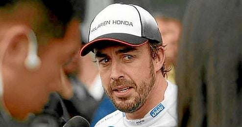 Alonso, tras abandonar en Montmeló. Alonso, tras abandonar en Montmeló.