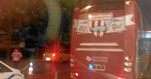 En la imagen, el autobús del Bandirmaspor. En la imagen, el autobús del Bandirmaspor.