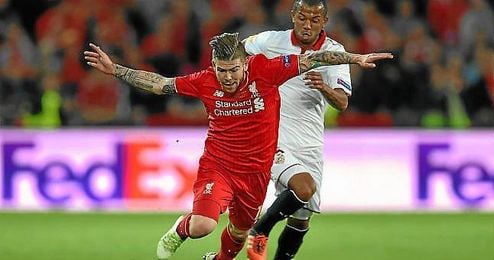 Alberto Moreno, durante la final. Alberto Moreno, durante la final.