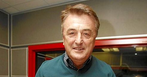 Francia, por su condición de anfitriona, y España son sus apuestas para hacerse con el entorchado europeo. Francia, por su condición de anfitriona, y España son sus apuestas para hacerse con el entorchado europeo.
