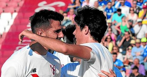 Celebración del gol de Carlos Fernández al Socuéllamos. Celebración del gol de Carlos Fernández al Socuéllamos.