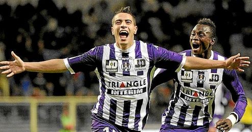 Ben Yedder celebra un gol con la camiseta del Toulouse Ben Yedder celebra un gol con la camiseta del Toulouse