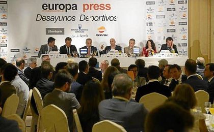 Luis Rubiales, presente en los Desayunos Deportivos de Europa Press. Luis Rubiales, presente en los Desayunos Deportivos de Europa Press.