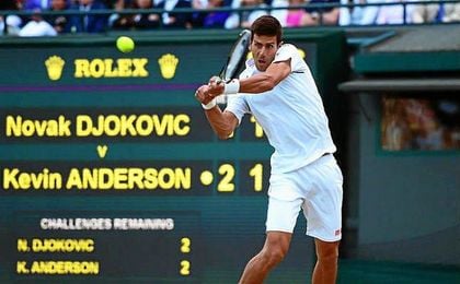 Novak Djokovic llega a Wimbledon como principal candidato al triunfo final. Novak Djokovic llega a Wimbledon como principal candidato al triunfo final.