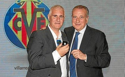Antonio Cordón, junto a Roig, presidente del Villarreal. Antonio Cordón, junto a Roig, presidente del Villarreal.
