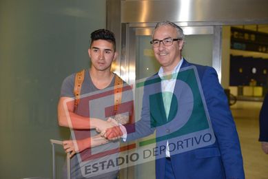Felipe Gutiérrez ha llegado a Sevilla a la 1:30 horas. Felipe Gutiérrez ha llegado a Sevilla a la 1:30 horas.