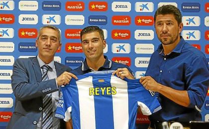 José Antonio Reyes en su presentación como jugador ´perico´. José Antonio Reyes en su presentación como jugador ´perico´.