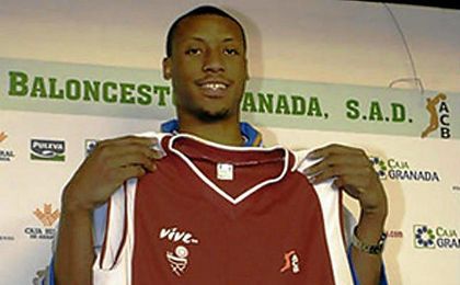 Howell en su presentación con el Granada. Howell en su presentación con el Granada.