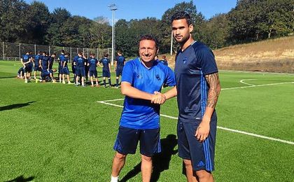 Eusebio y William José posan para la foto en el primer entrenamiento del brasileño. Eusebio y William José posan para la foto en el primer entrenamiento del brasileño.