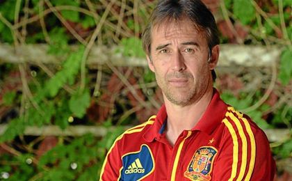 El vasco se estrenará en el amisto ante Bélgica y en partido oficial ante Liechtenstein. El vasco se estrenará en el amisto ante Bélgica y en partido oficial ante Liechtenstein.